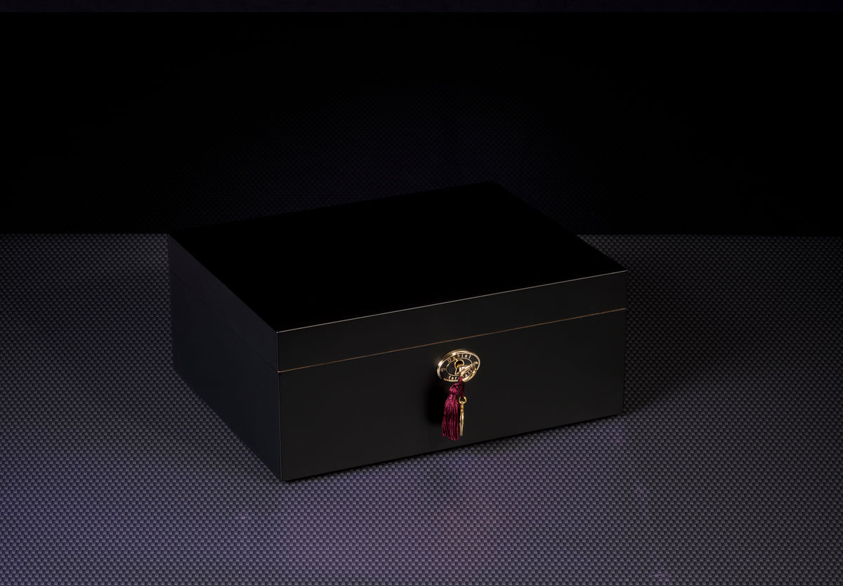 Daniel Marshall Ambiente by DM Humidor - 65 Cigar Capacity - Black Matte - closed