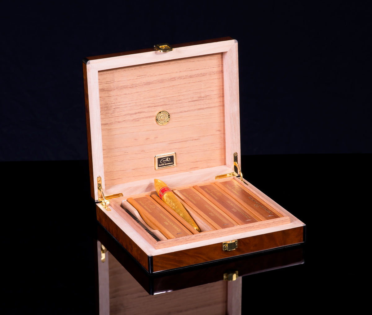 Daniel Marshall Signature Series Travel Humidor - Burl - open